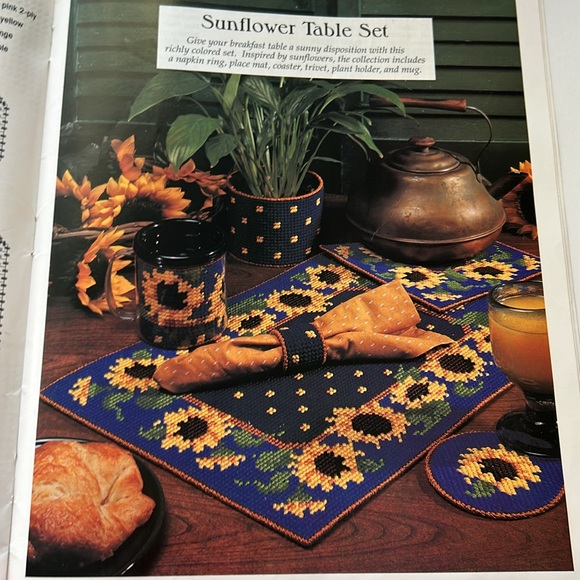 1994 Vintage Leisure Arts 25 Projects Plastic Canvas Magazine Booklet - Picture 10 of 16